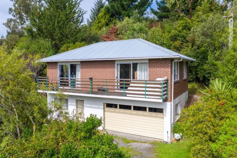 Photo of property in 114a Main South Road, Green Island, Dunedin, 9018