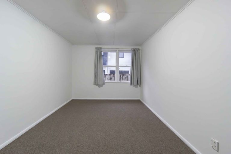 Photo of property in 17 Dowding Street, Melville, Hamilton, 3206