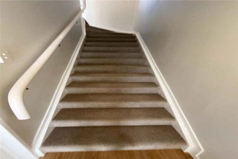 Photo of property in 5a Colin Chester Drive, Silverdale, 0932