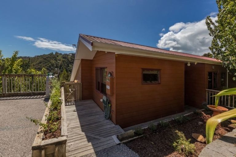 Photo of property in 11 Ward Drive, Opua, 0200