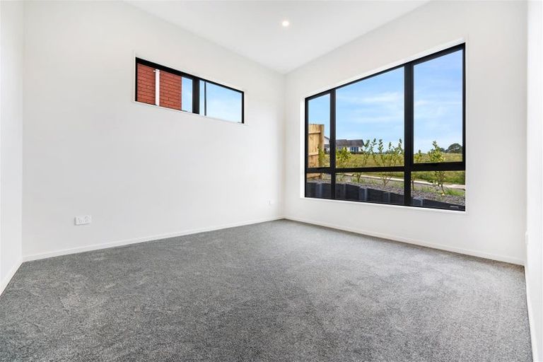 Photo of property in 11 Whale Bay Rise, Gulf Harbour, Whangaparaoa, 0930