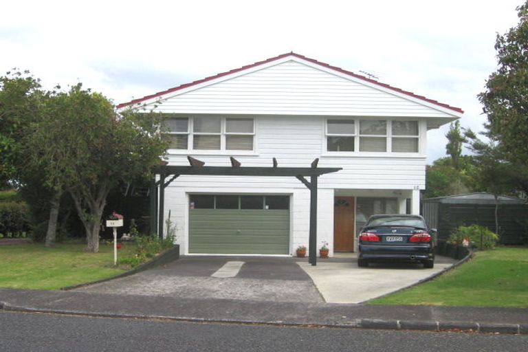 Photo of property in 10 James Evans Drive, Northcote, Auckland, 0627