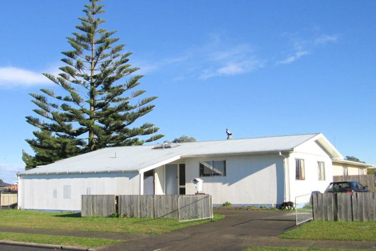 Photo of property in 6 Lamb Terrace, Onekawa, Napier, 4110