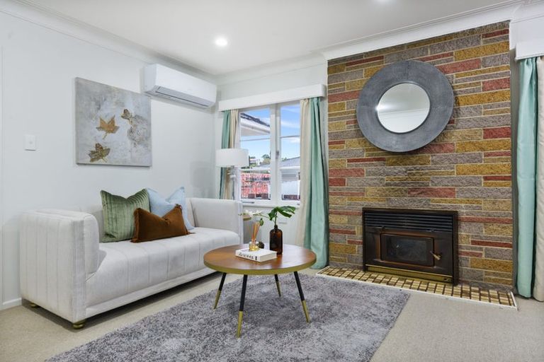 Photo of property in 22 Chilcott Road, Henderson, Auckland, 0612