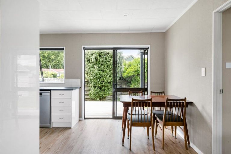 Photo of property in 10 Cromwell Drive, Fitzroy, Hamilton, 3206