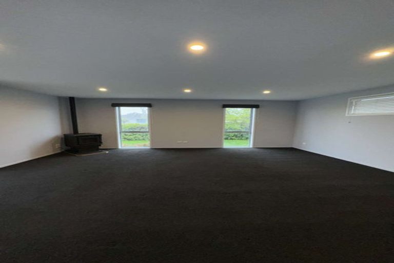 Photo of property in 17 Royal Park Drive, Parklands, Christchurch, 8083