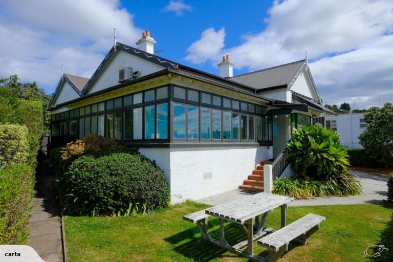 Photo of property in 1 Beach Street, Saint Clair, Dunedin, 9012