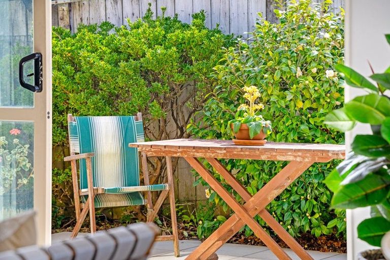 Photo of property in 2a Laurie Street, Red Beach, 0932