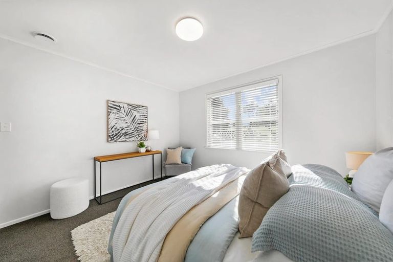 Photo of property in 2/17 Settlement Road, Papakura, 2110