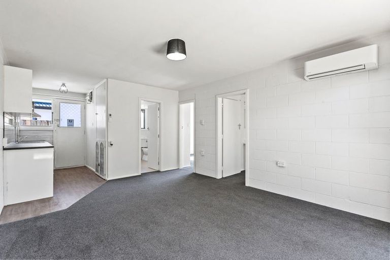 Photo of property in 1/267 Pages Road, Wainoni, Christchurch, 8061