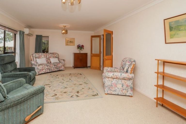 Photo of property in 12a Rimmington Drive, Hamilton Lake, Hamilton, 3204