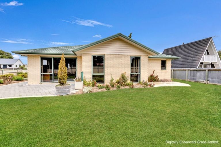 Photo of property in 16 Maria Street, Lumsden, 9730