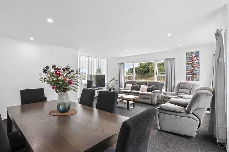 Photo of property in 7 Norman Road, Titirangi, Auckland, 0604