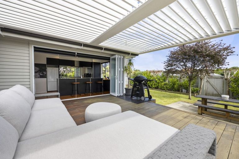 Photo of property in 2 Bideford Street, Brooklands, New Plymouth, 4310