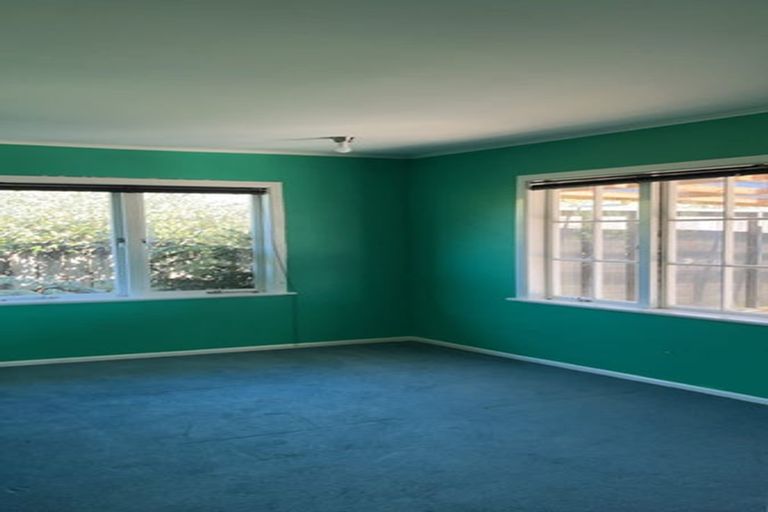 Photo of property in 30 Gilliam Street, New Lynn, Auckland, 0600
