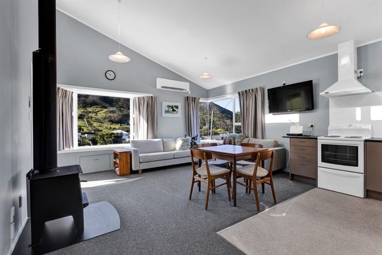 Photo of property in 8 Tainui Street, Mokau, 4376