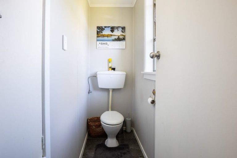 Photo of property in 114 Oxford Road, Okato, 4335