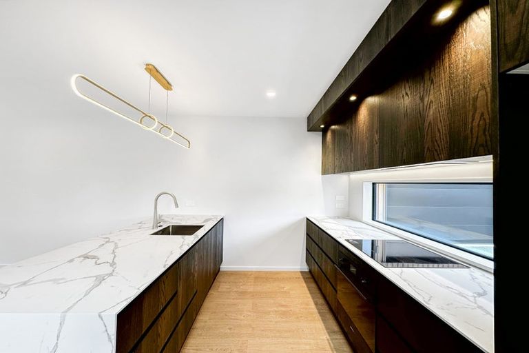 Photo of property in 2/74 Caledonian Road, St Albans, Christchurch, 8014