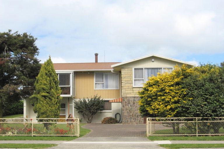 Photo of property in 242 Papamoa Beach Road, Papamoa Beach, Papamoa, 3118