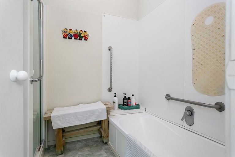 Photo of property in 20 Campbell Street, Leamington, Cambridge, 3432