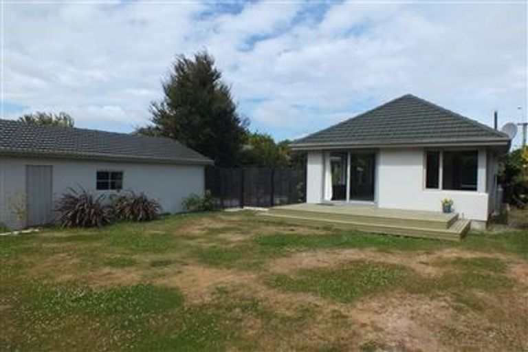 Photo of property in 207 Grahams Road, Burnside, Christchurch, 8053