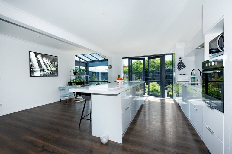 Photo of property in 150 Beach Road, North New Brighton, Christchurch, 8083