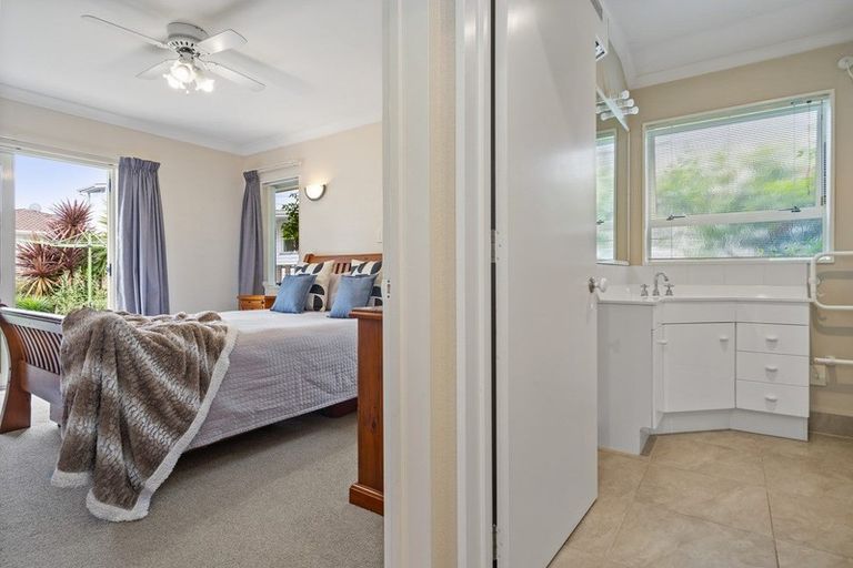 Photo of property in 8 Thornton Road, Cambridge, 3434