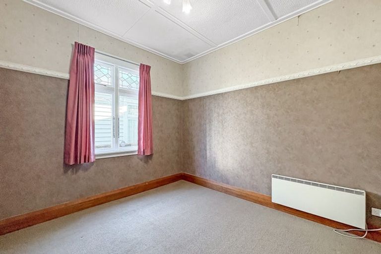 Photo of property in 110 Waiwhetu Road, Waterloo, Lower Hutt, 5011