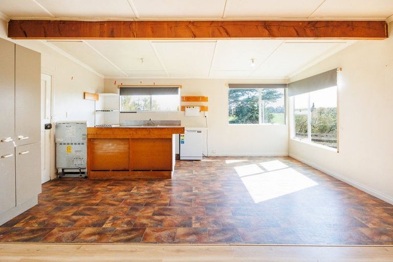 Photo of property in 1419 Kimbolton Road, Cheltenham, Feilding, 4777