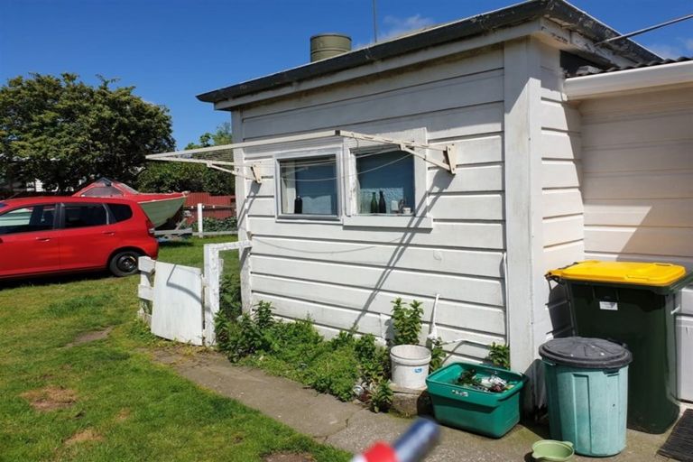 Photo of property in 23 Mako Mako Road, Levin, 5510