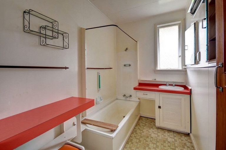 Photo of property in 9 Mopanui Street, Purakaunui, Port Chalmers, 9081