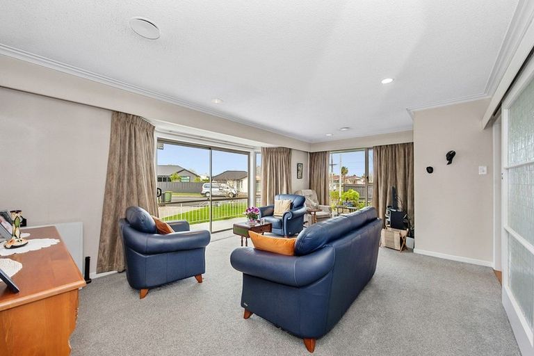 Photo of property in 80 Saint Andrews Terrace, St Andrews, Hamilton, 3200