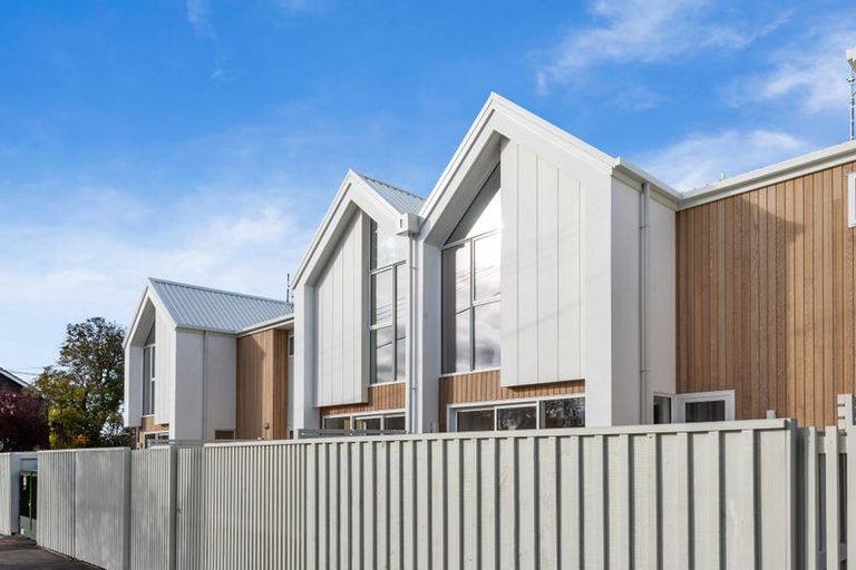 Photo of property in 3/182 Edgeware Road, Edgeware, Christchurch, 8013