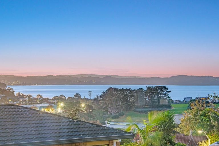 Photo of property in 14c Stanmore Bay Road, Stanmore Bay, Whangaparaoa, 0932