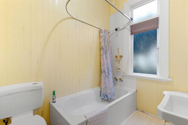 Photo of property in 3 Haywood Street, The Glen, Dunedin, 9011