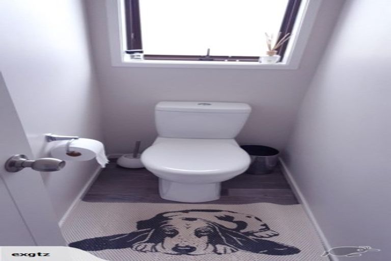 Photo of property in 21 Oreil Avenue, West Harbour, Auckland, 0618