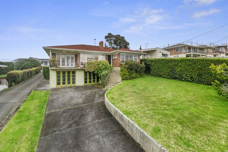 Photo of property in 60 Jaemont Avenue, Te Atatu South, Auckland, 0610
