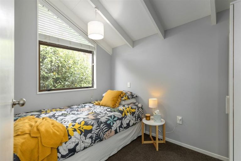 Photo of property in 1/25a Beach Road, Te Atatu Peninsula, Auckland, 0610