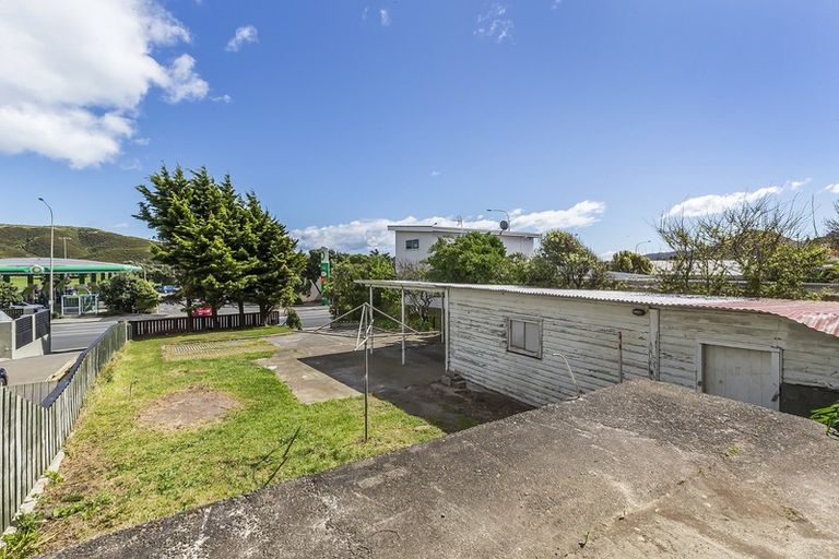 Photo of property in 88a Mana Esplanade, Paremata, Porirua, 5026