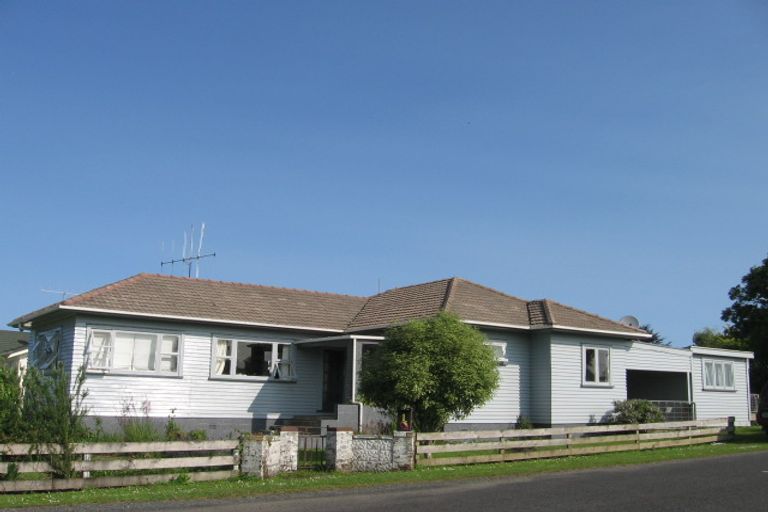 Photo of property in 1 Kiwi Street, Piopio, 3912