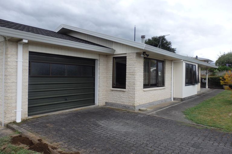 Photo of property in 66 Byron Street, Leamington, Cambridge, 3432