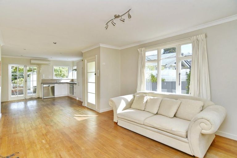 Photo of property in 18 Pinewood Avenue, North New Brighton, Christchurch, 8083