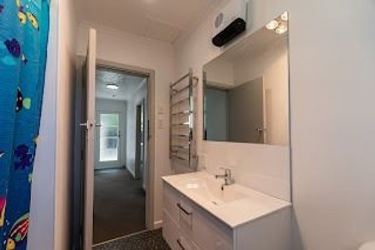 Photo of property in 112a Totara Street, Riccarton, Christchurch, 8041