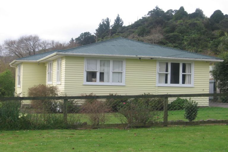 Photo of property in 335 Edward Street, Coromandel, 3506