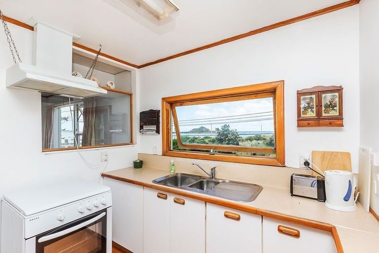 Photo of property in 26 Reef Street, Island Bay, Wellington, 6023