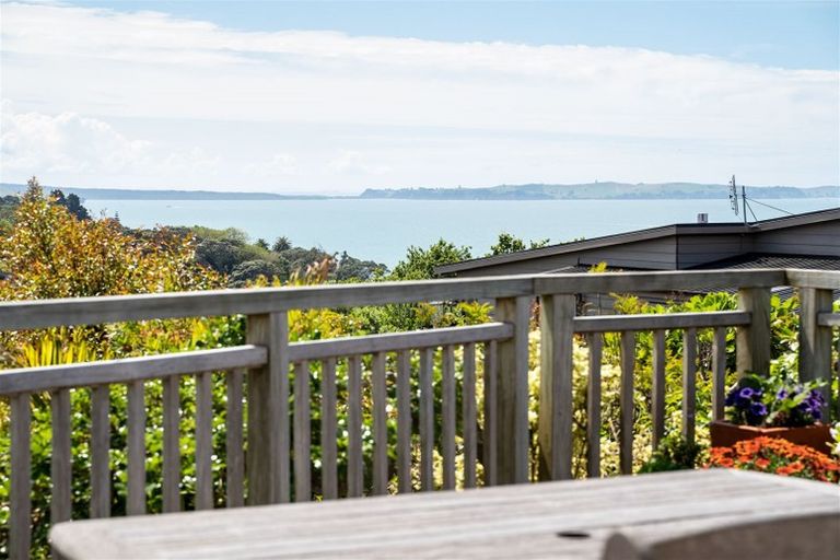 Photo of property in 100a Mellons Bay Road, Mellons Bay, Auckland, 2014