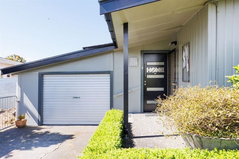 Photo of property in 7 Dampier Avenue, Awapuni, Palmerston North, 4412