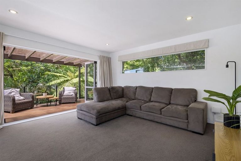 Photo of property in 2c Zion Road, Birkenhead, Auckland, 0626