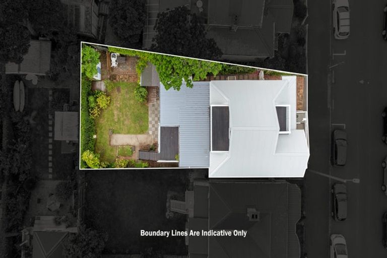 Photo of property in 29 Queens Parade, Devonport, Auckland, 0624