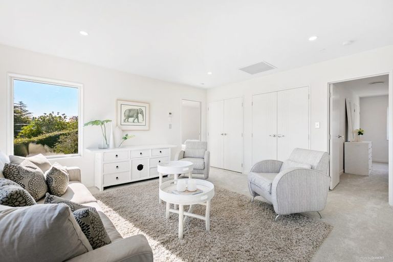 Photo of property in 154a Awaruku Road, Torbay, Auckland, 0630